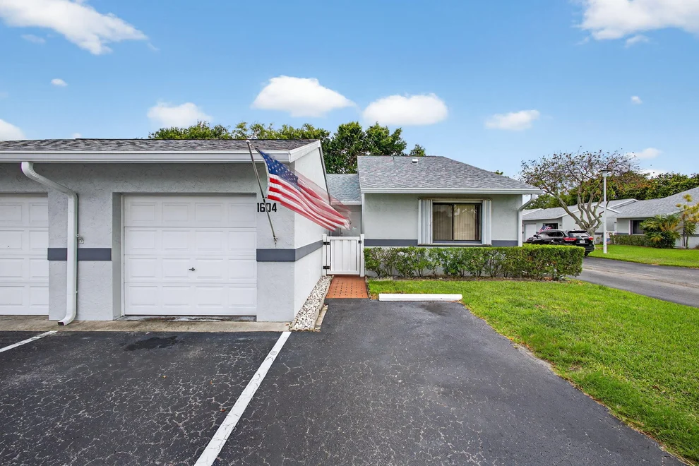 Unit for sale at 2640 Gately Drive W, West Palm Beach, FL 33415