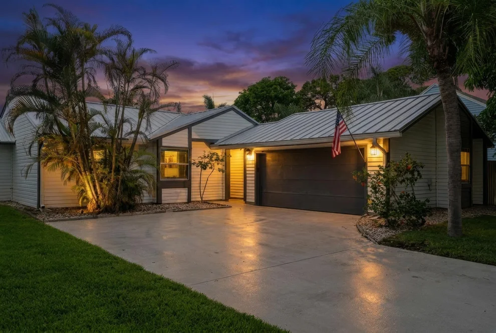 Unit for sale at 17995 Anchor Drive, Jupiter, FL 33458