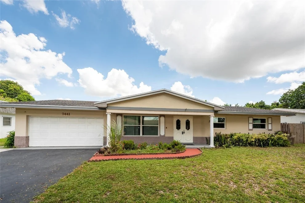 Unit for sale at 7441 NW 13th Street, Plantation, FL 33313
