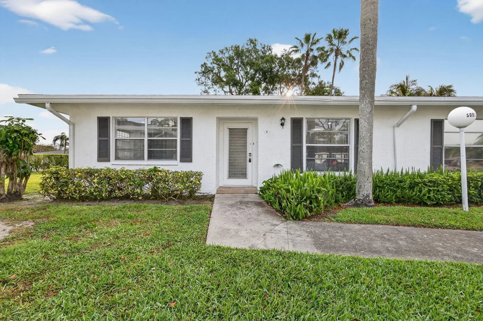 Unit for sale at 5093 Privet Place, Delray Beach, FL 33484