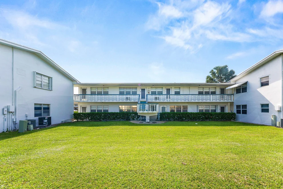Unit for sale at 87 Salisbury D, West Palm Beach, FL 33417