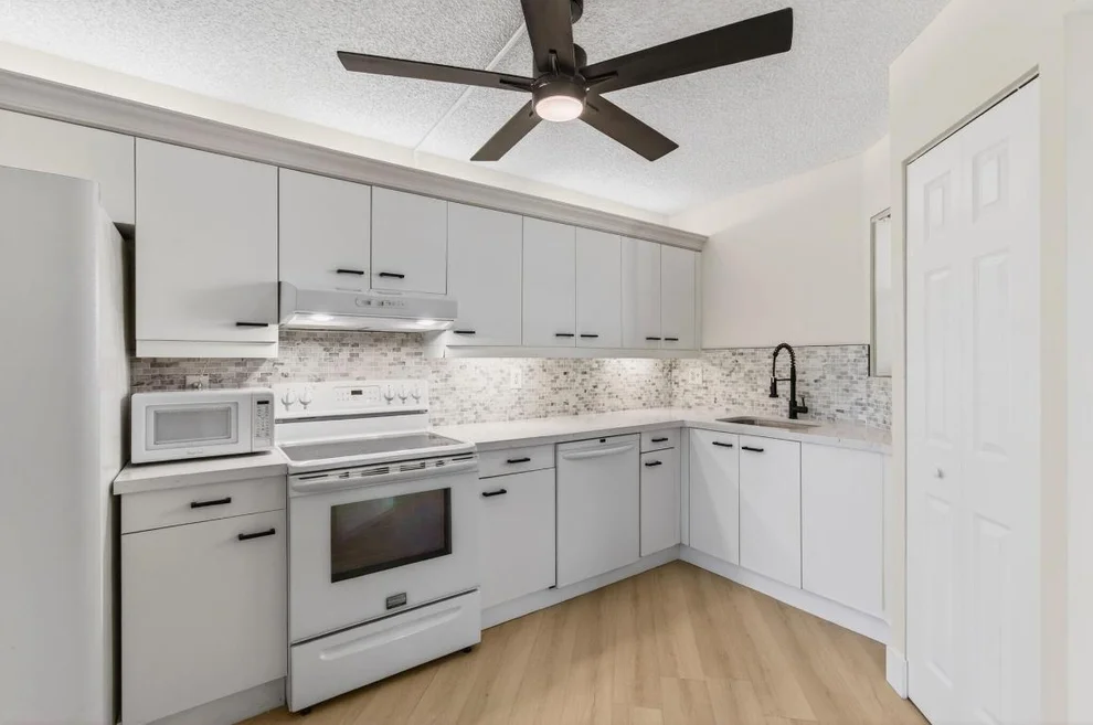 Unit for sale at 5900 Camino Del Sol, Boca Raton, FL 33433