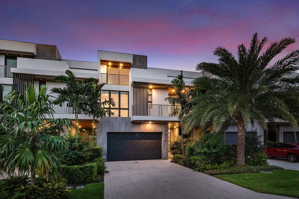 Unit for sale at 1015 Casuarina Road, Delray Beach, FL 33483