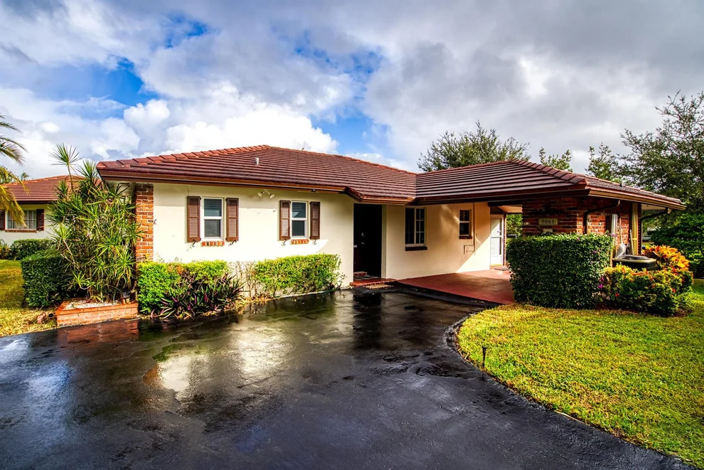 Unit for sale at 9065 Thunderbird Drive, Coral Springs, FL 33065