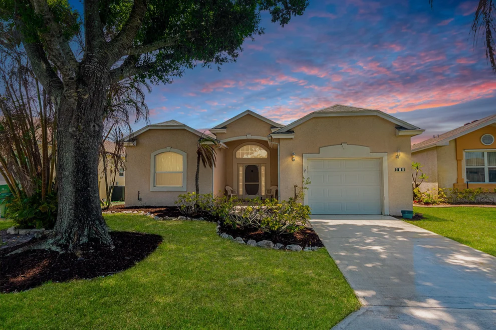 Unit for sale at 517 NW Galatone Court, Port St Lucie, FL 34986