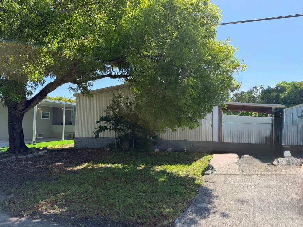 Unit for sale at 631 NW 215th Avenue, Pembroke Pines, FL 33029