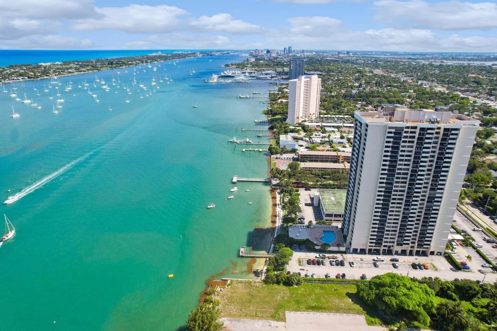 Unit for sale at 5600 N Flagler Drive, West Palm Beach, FL 33407