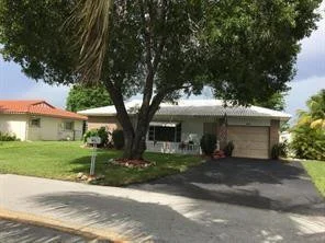 Unit for sale at 7202 NW 94th Way, Tamarac, FL 33321