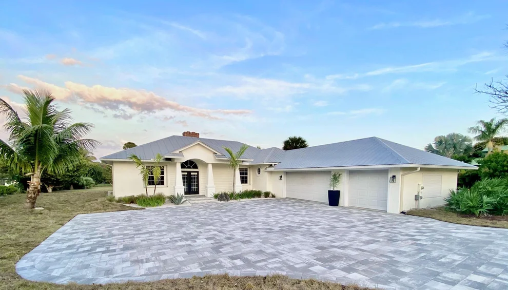 Unit for sale at 8451 SE Haslom Street, Hobe Sound, FL 33455