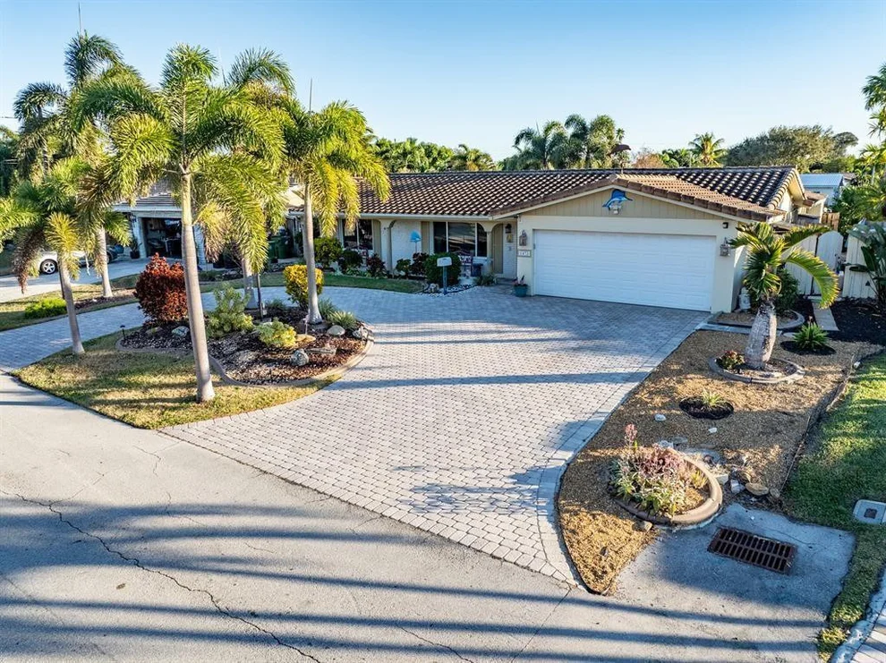 Unit for sale at 1472 NE 54th Street, Fort Lauderdale, FL 33334