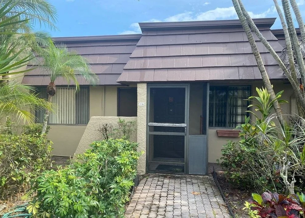 Unit for sale at 4501 Fountains Drive, Lake Worth, FL 33467