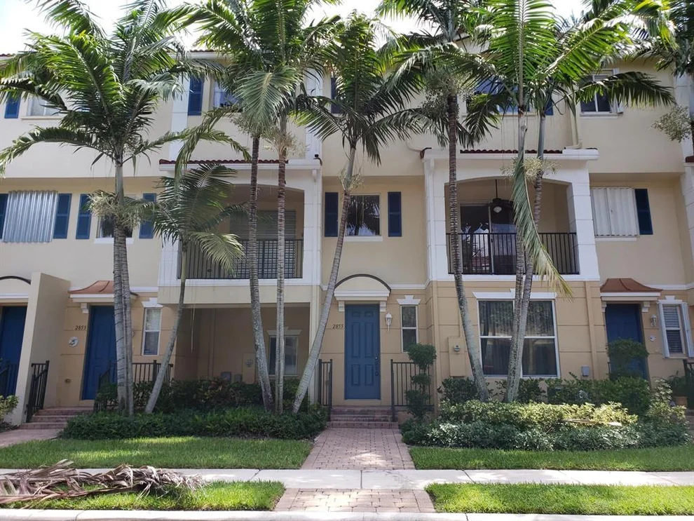 Unit for sale at 2855 S Oasis Drive, Boynton Beach, FL 33426