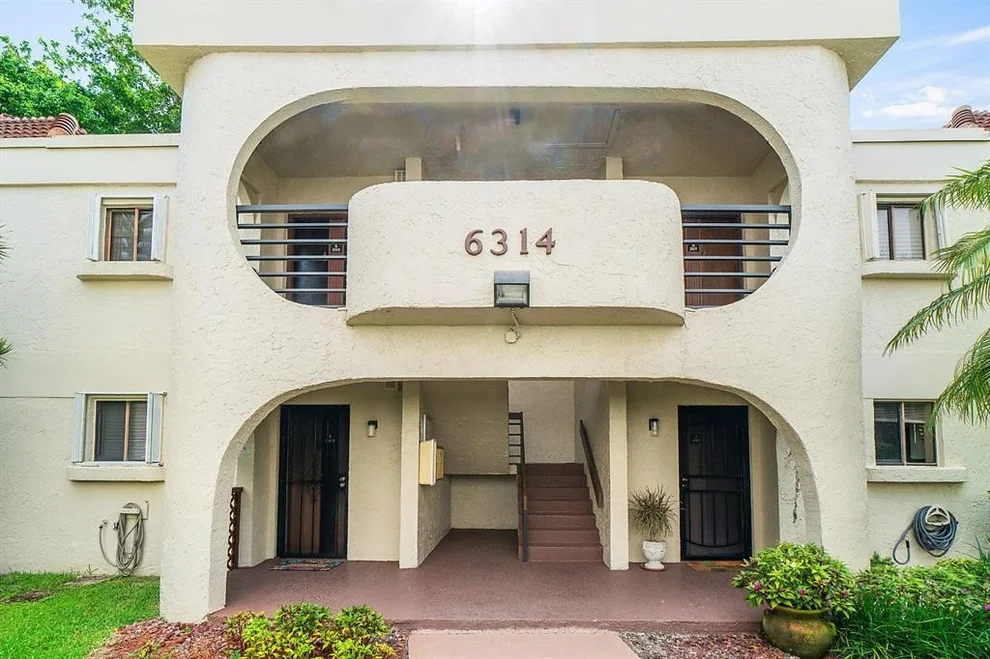 Unit for sale at 6314 Longboat Lane W, Boca Raton, FL 33433
