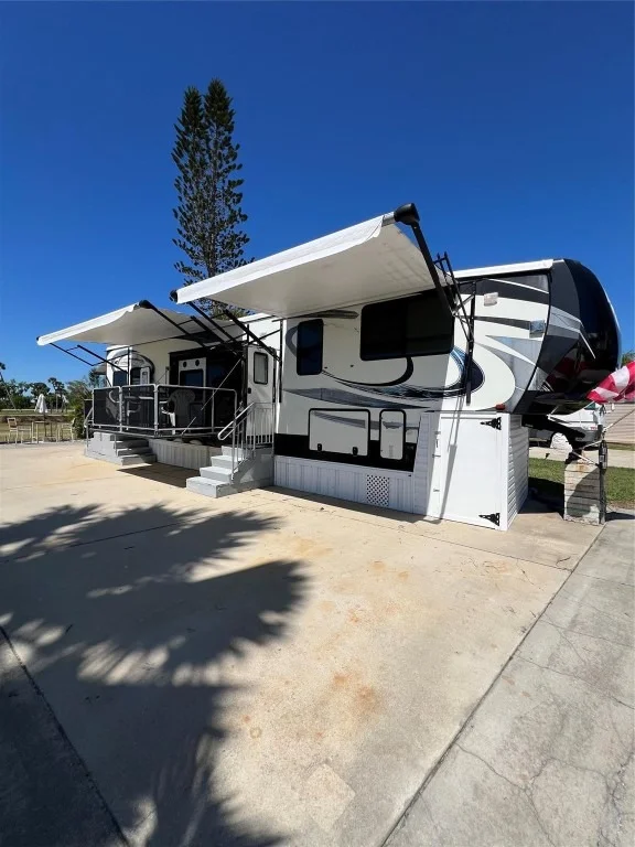 Unit for sale at 14130 SE 126th Terrace, Okeechobee, FL 34974