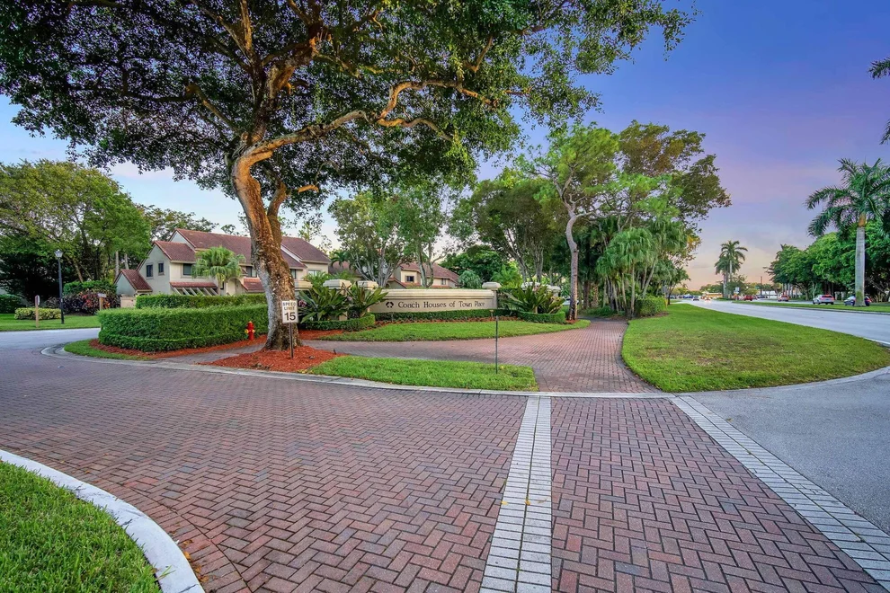 Unit for sale at 5640 Coach House Circle, Boca Raton, FL 33486