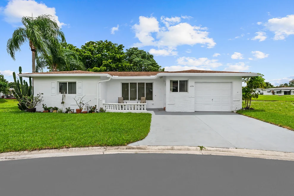 Unit for sale at 1095 NW 72nd Terrace, Margate, FL 33063
