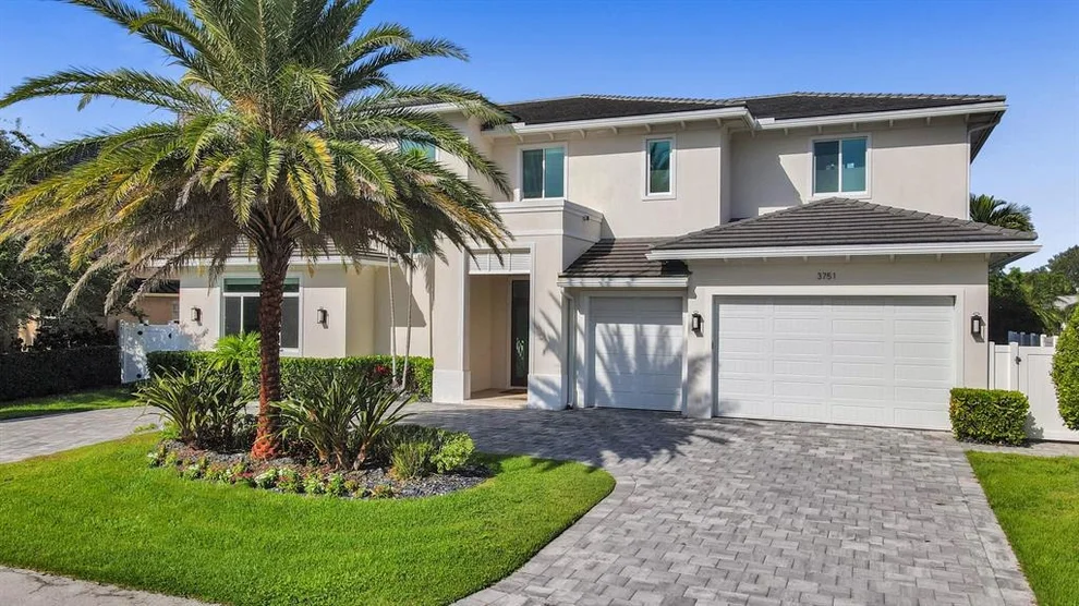 Unit for sale at 3751 NE 24 Avenue, Lighthouse Point, FL 33064