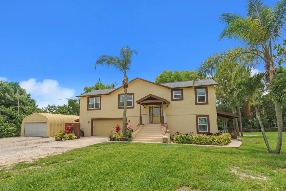 Unit for sale at 13170 69th Street N, The Acreage, FL 33470