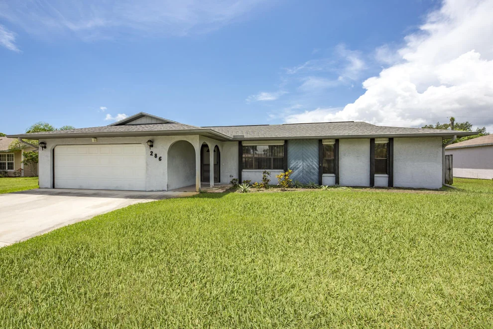 Unit for sale at 286 SE Volkerts Terrace, Port St Lucie, FL 34953