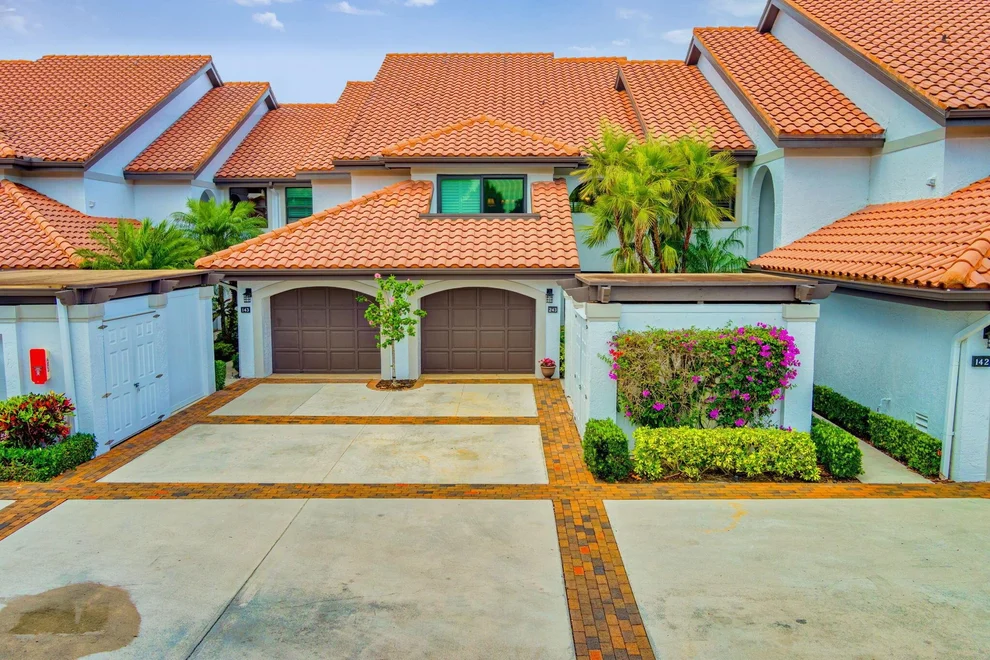 Unit for sale at 16551 Traders Crossing S, Jupiter, FL 33477