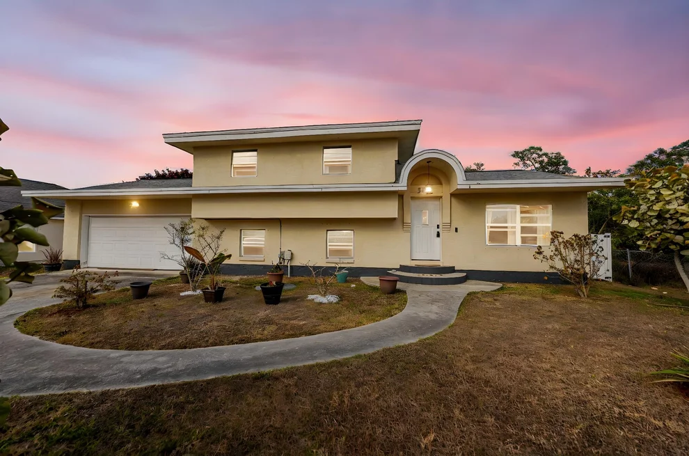 Unit for sale at 517 NW Floresta Drive, Port St Lucie, FL 34983