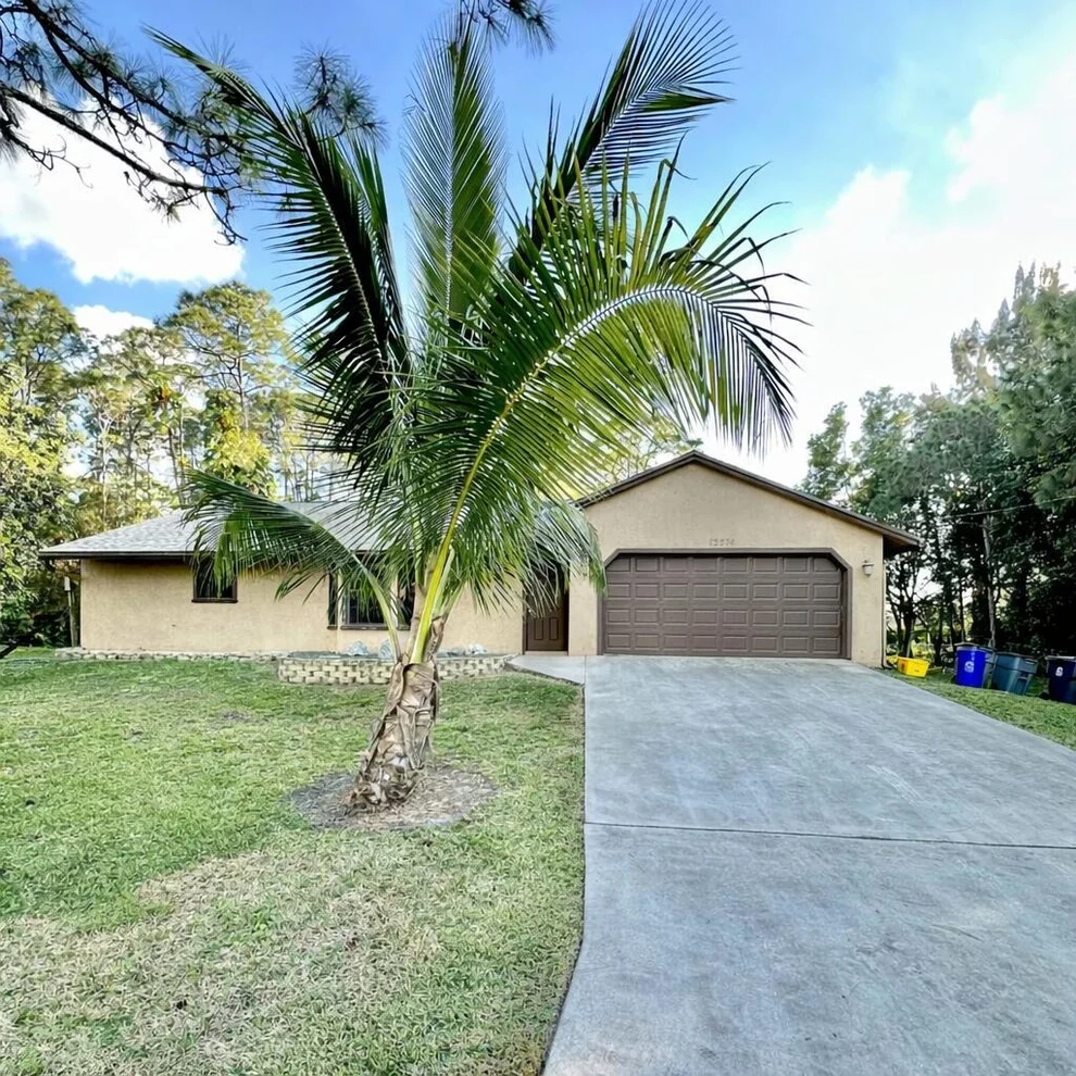 Unit for sale at 13574 59th Court N, The Acreage, FL 33411