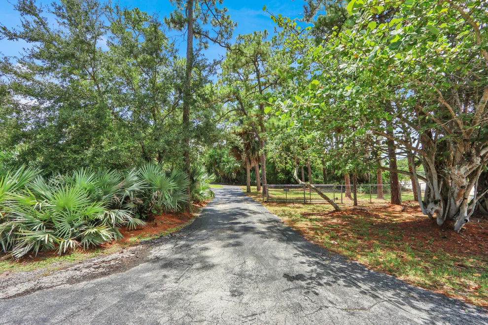 Unit for sale at 6466 Via Townsend, West Palm Beach, FL 33415