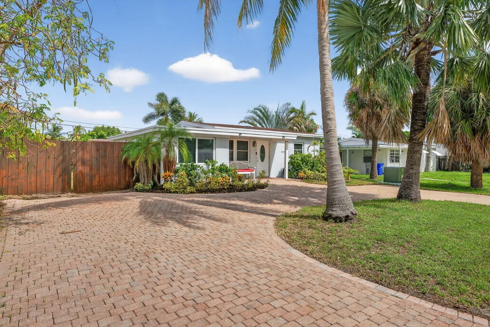 Unit for sale at 2600 NE 14th Terrace, Pompano Beach, FL 33064