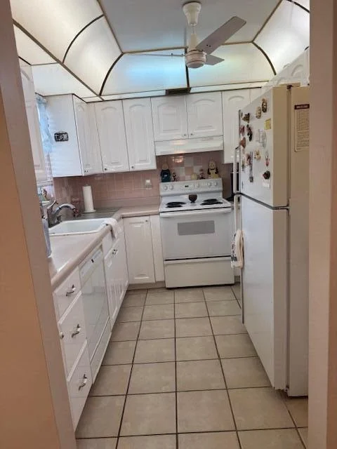 Unit for sale at 725 Lori Drive, Palm Springs, FL 33461