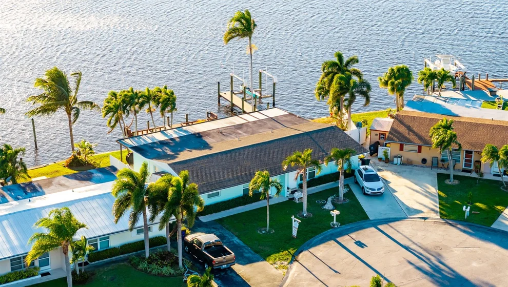 Unit for sale at 140 SW Hideaway Place, Stuart, FL 34994