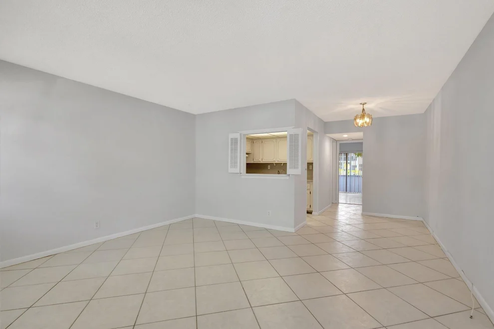 Unit for sale at 398 Sheffield Q, West Palm Beach, FL 33417
