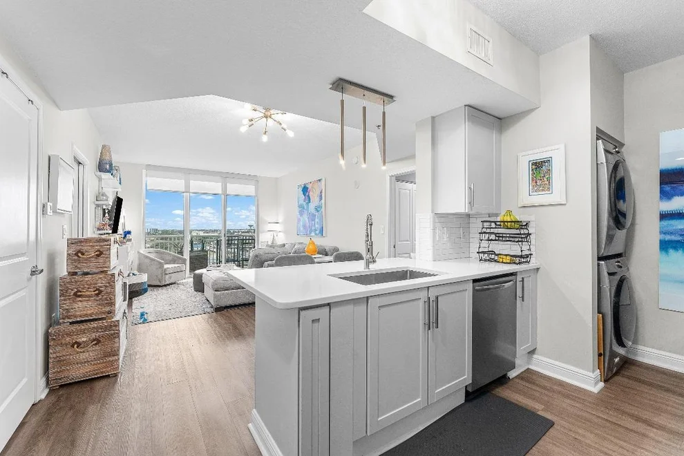 Unit for sale at 350 N Federal Highway, Boynton Beach, FL 33435