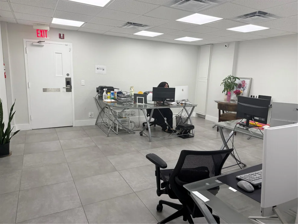 Unit for sale at 3015 N Ocean Boulevard, Fort Lauderdale, FL 33308