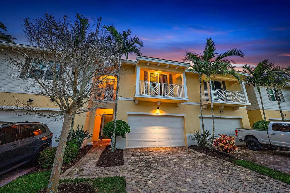 Unit for sale at 5238 Cambridge Court, Palm Beach Gardens, FL 33418