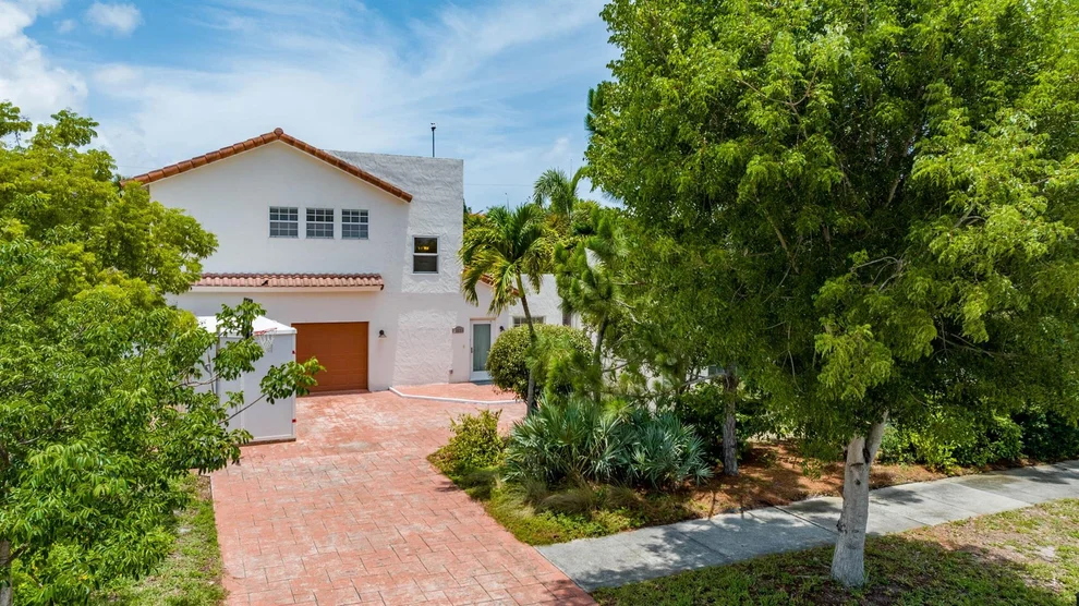 Unit for sale at 237 NW 7th Street, Boca Raton, FL 33432