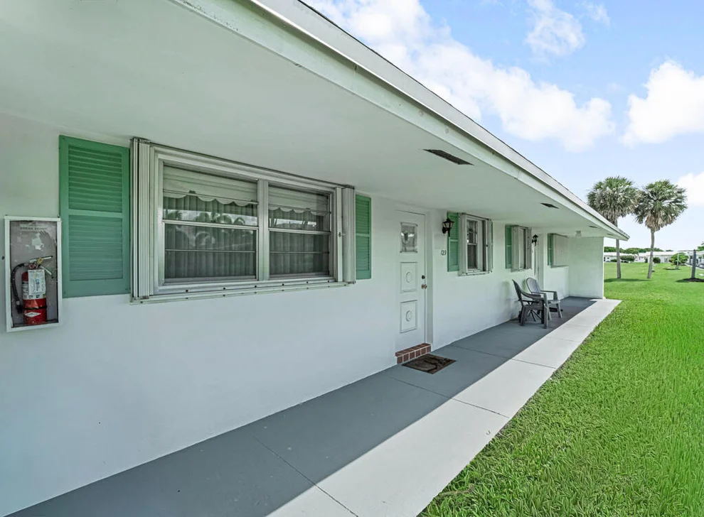 Unit for sale at 500 SW Golfview Terrace, Boynton Beach, FL 33426