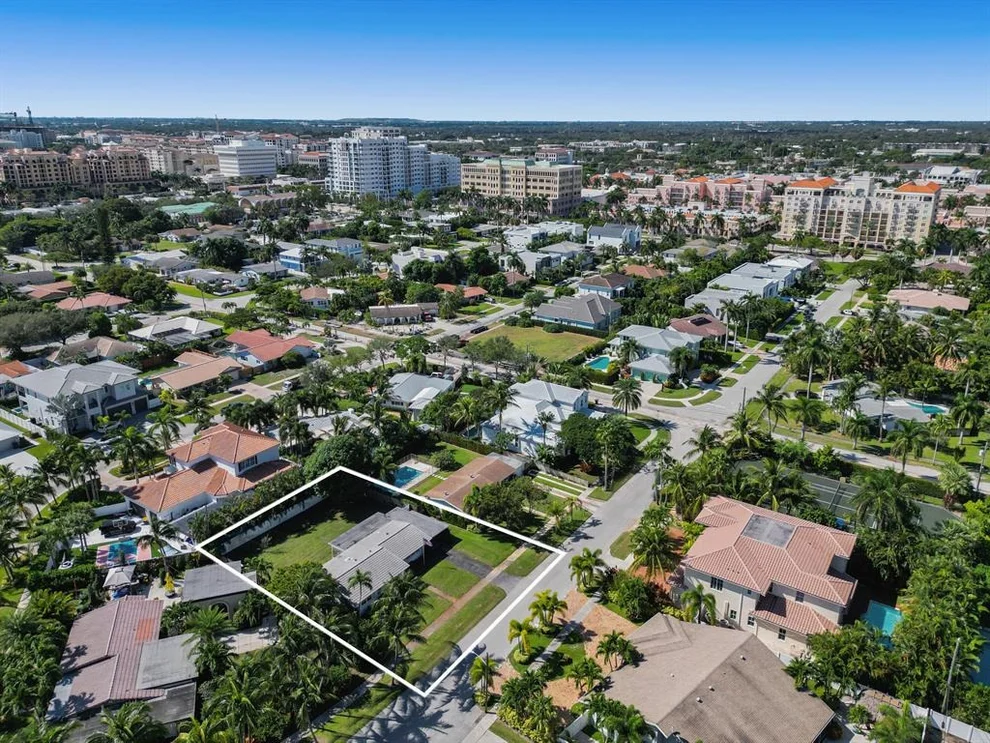 Unit for sale at 354 NE 4th Street, Boca Raton, FL 33432