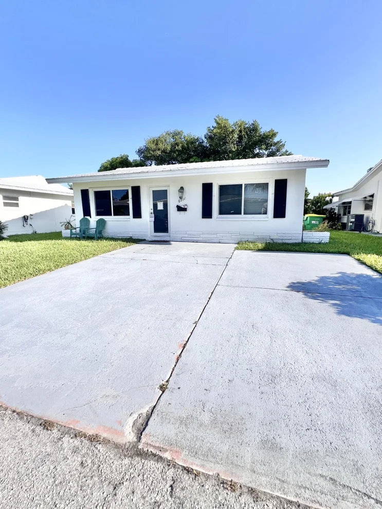 Unit for sale at 6711 NW 72nd Street, Tamarac, FL 33321