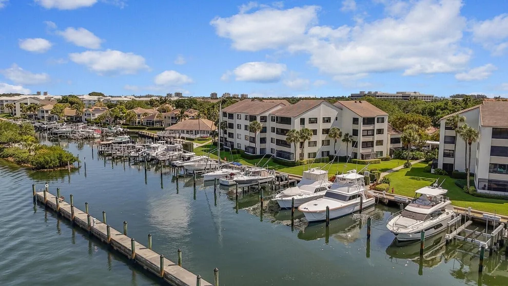 Unit for sale at 821 Oak Harbour Drive, Juno Beach, FL 33408