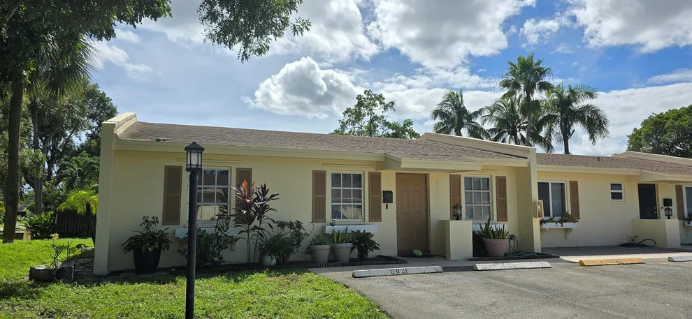 Unit for sale at 6821 NW 30th Avenue, Fort Lauderdale, FL 33309