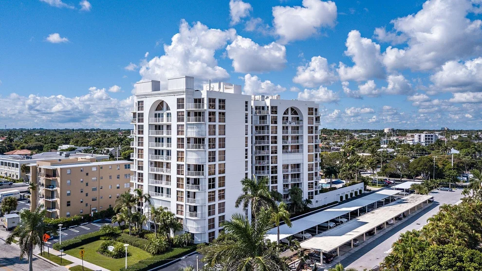 Unit for sale at 3901 S Flagler Drive, West Palm Beach, FL 33405