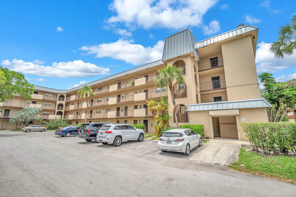 Unit for sale at 6361 N Falls Cir Drive, Lauderhill, FL 33319