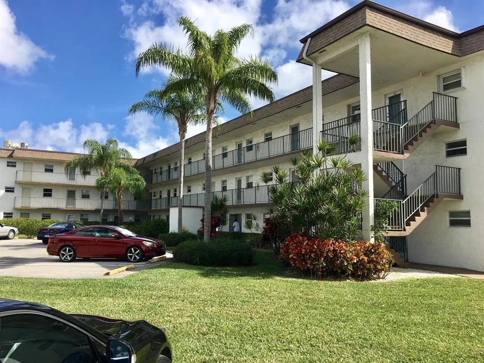 Unit for sale at 715 Lori Drive, Palm Springs, FL 33461