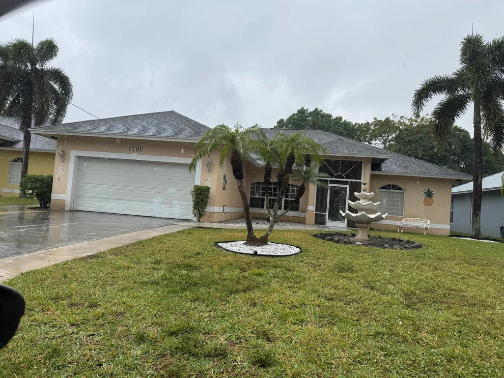 Unit for sale at 1209 Dayman Avenue, Fort Pierce, FL 34950
