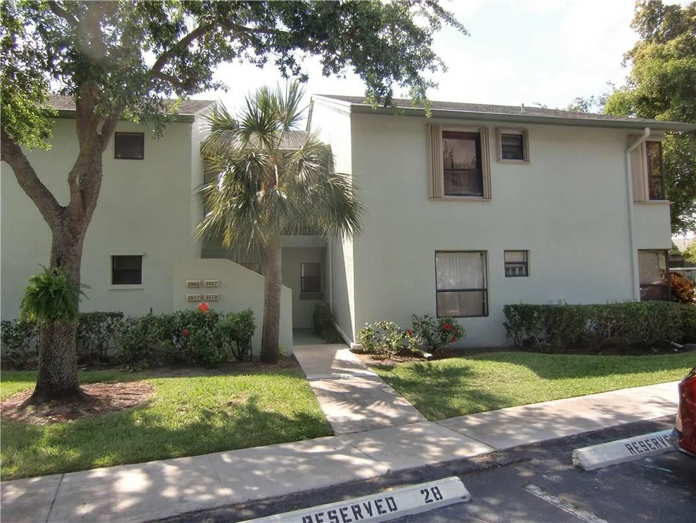 Unit for sale at 3987 Carambola Circle, Coconut Creek, FL 33066