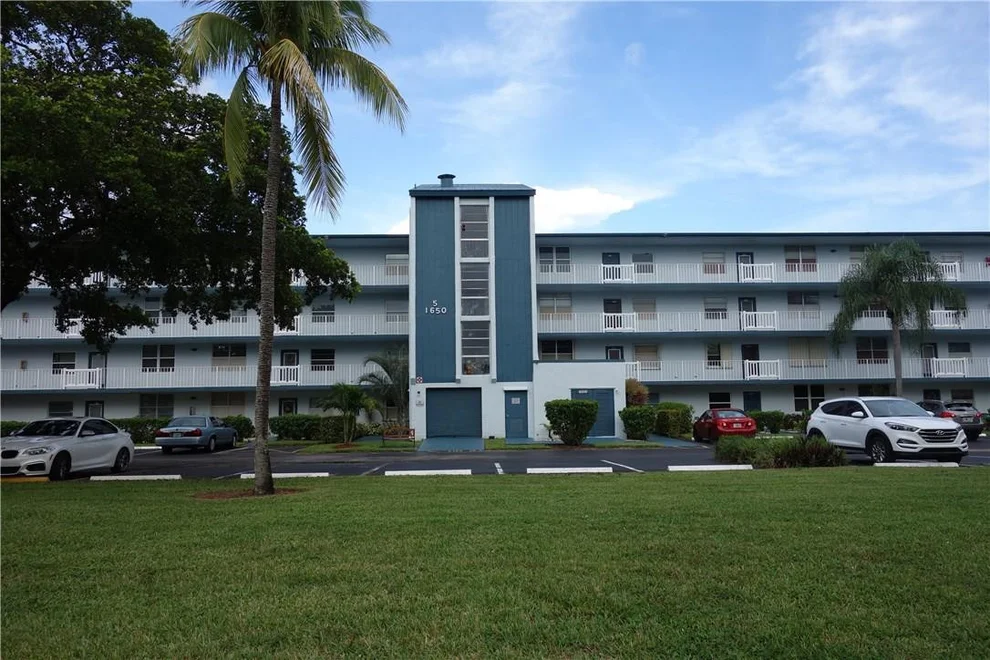 Unit for sale at 1650 NW 80th Avenue, Margate, FL 33063