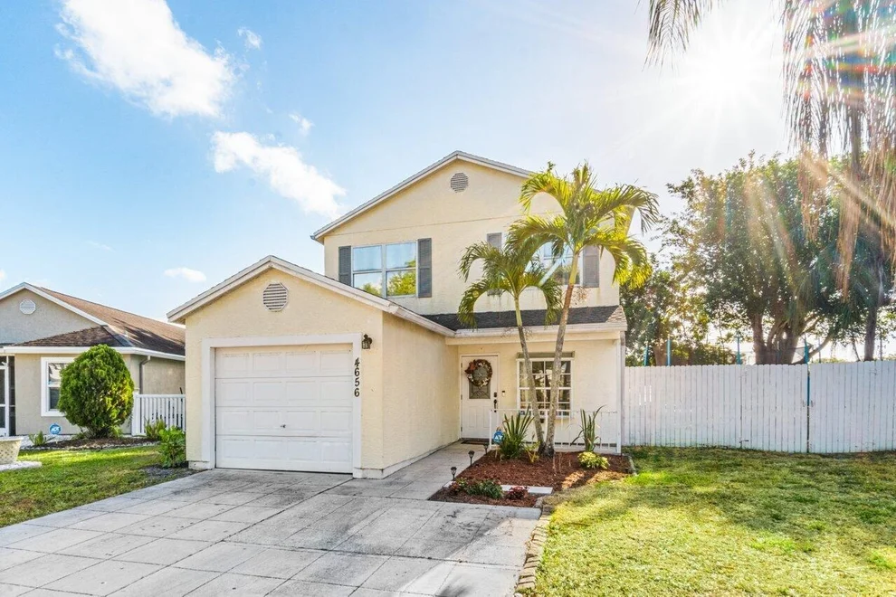 Unit for sale at 4656 Lakeside Circle, West Palm Beach, FL 33417