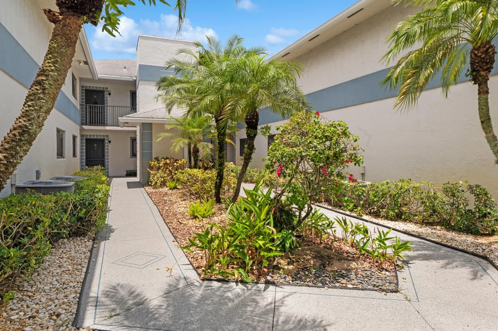 Unit for sale at 15342 Lakes Of Delray Boulevard, Delray Beach, FL 33484