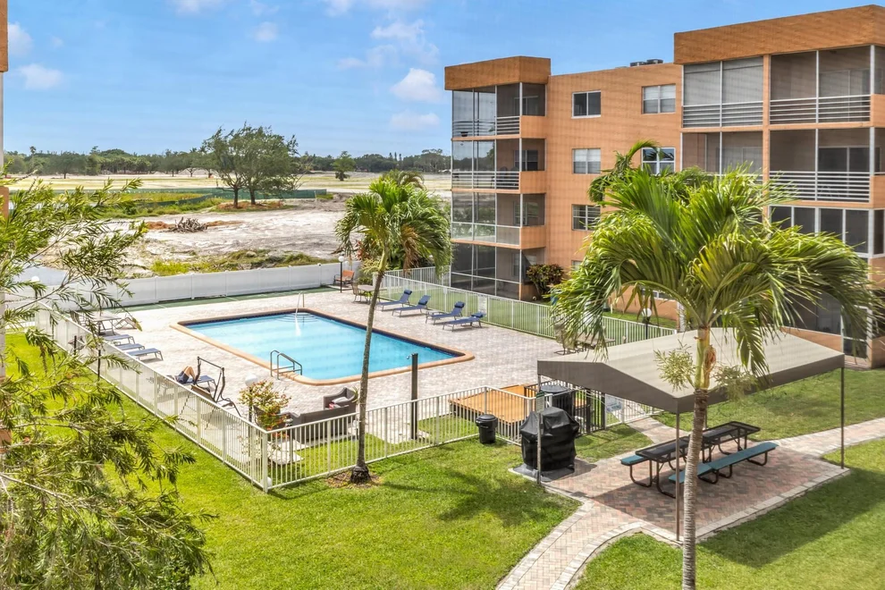 Unit for sale at 3048 E Sunrise Lakes Drive, Fort Lauderdale, FL 33322