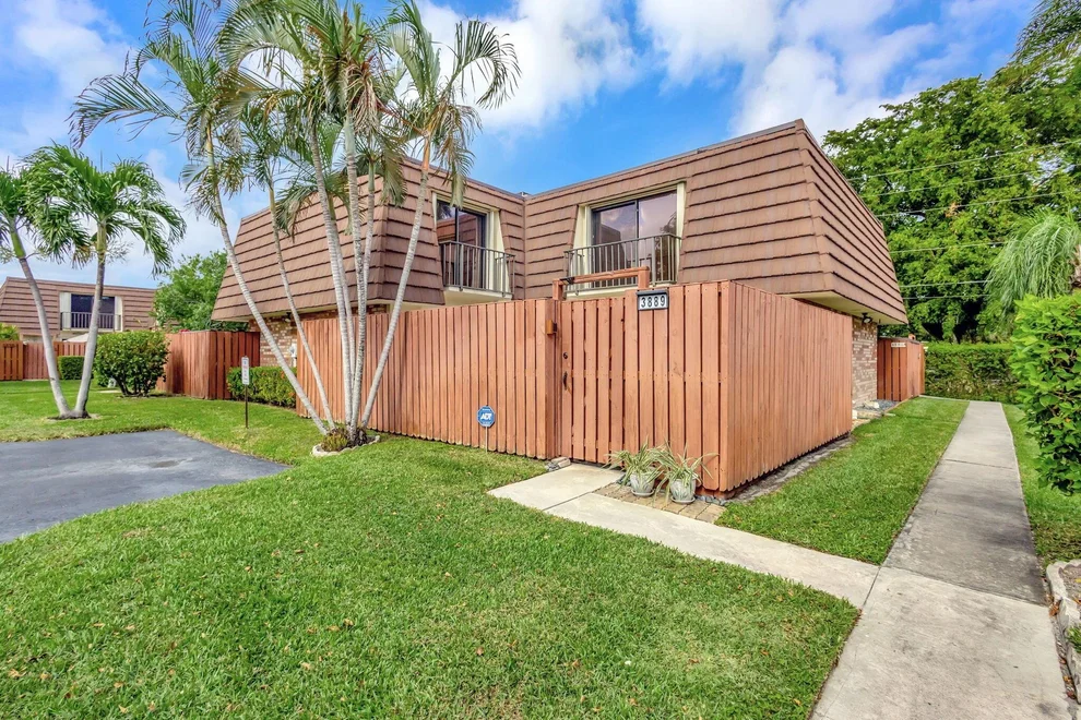 Unit for sale at 3889 Louis Drive, Lake Worth, FL 33461